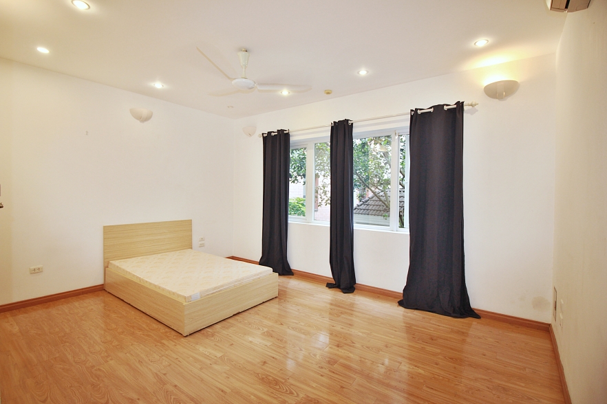 Beautiful house, fully furnished for rent on Tay Ho Street